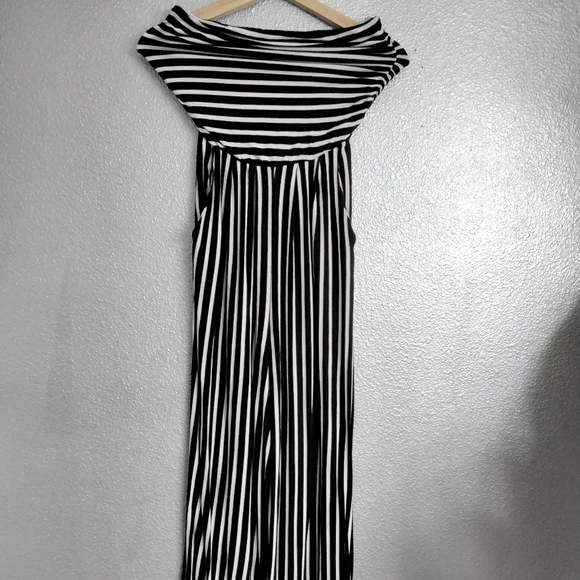 Heart And Hips   Size S - Picture 1 of 4
